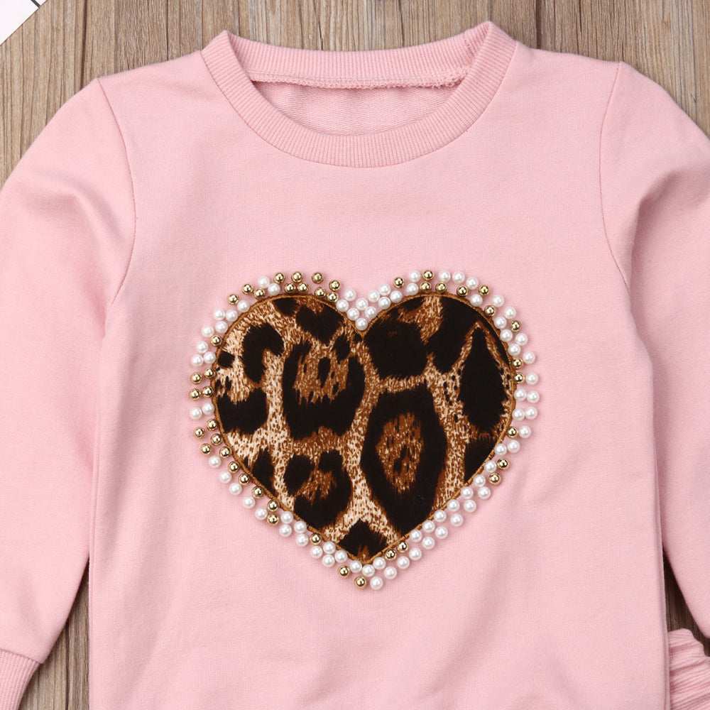 Wildly Cute: Cheetah Print Two-Piece Set for Little Girls - Trendy and Fun!