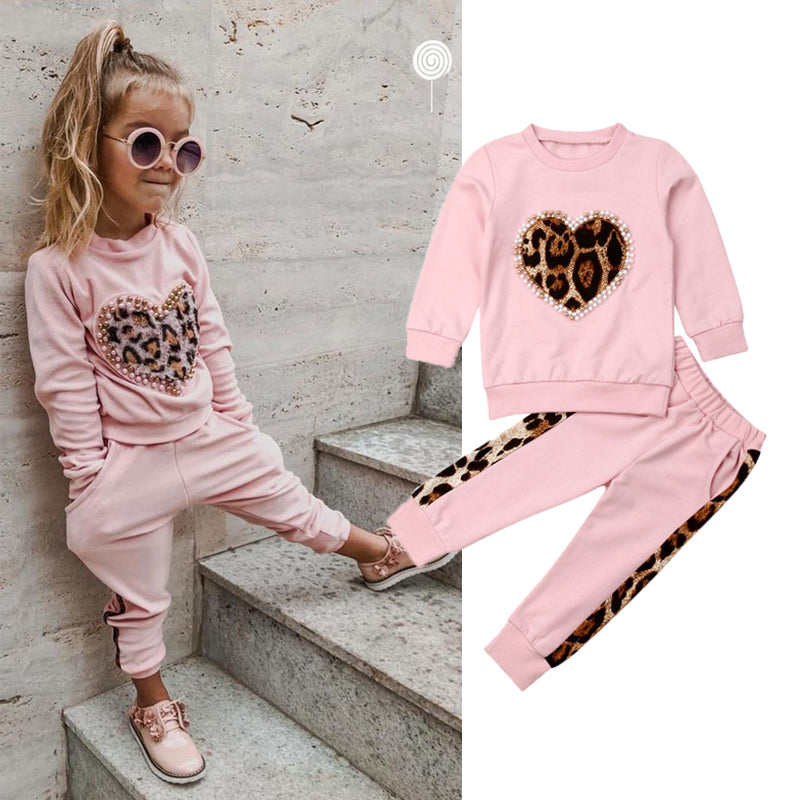 Wildly Cute: Cheetah Print Two-Piece Set for Little Girls - Trendy and Fun!