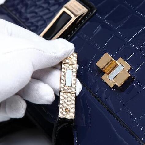 Elevate Your Style with Our Chic Women's Casual Elegant Handbag Collection