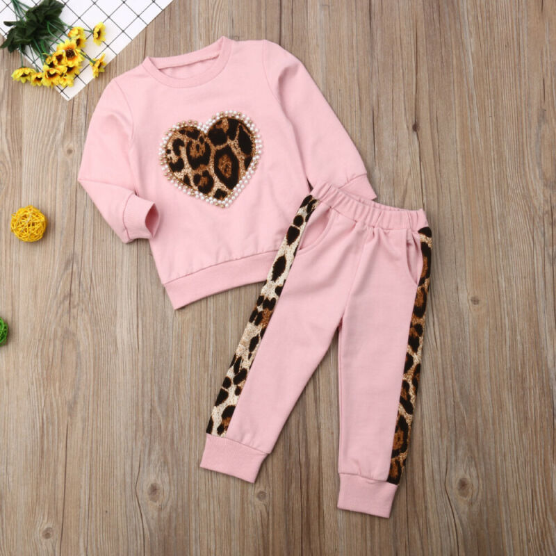 Wildly Cute: Cheetah Print Two-Piece Set for Little Girls - Trendy and Fun!